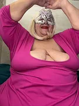 mariannecox online show from 26, 10, 2025