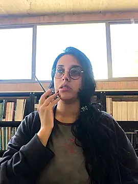 Snapshot of Annya-sweet chatting on 18, 11, 2025 Annya-sweet online show from 18, 11, 2025