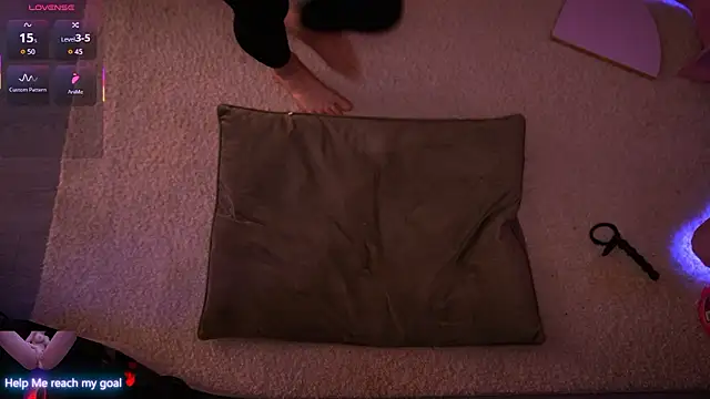 Redhead Shark new online show from 6, 3, 2026