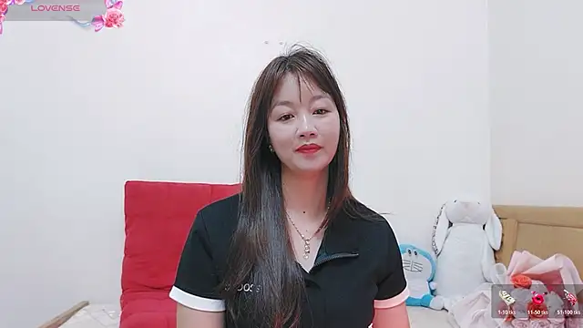 Holygirlsweet777 online show from 24, 11, 2025