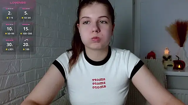 Snapshot of SayMeow_ chatting on 13, 10, 2025 SayMeow online show from 13, 10, 2025