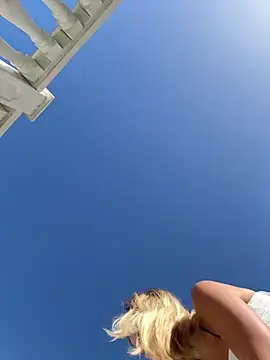 Snapshot of BritneyDimond chatting on 24, 12, 2024 BritneyDimond online show from 24, 12, 2024