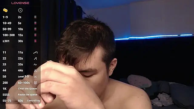 andrewmhilton  online show from 28, 10, 2025