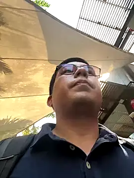 andrewmhilton  online show from 26, 11, 2025