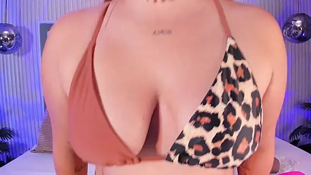 KiarhaTrixie online show from 4, 2, 2026