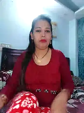 Poojabhabi101 online show from 4, 1, 2025