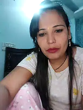 Poojabhabi101 online show from 6, 1, 2025