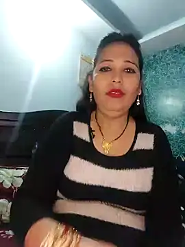 Poojabhabi101 online show from 7, 1, 2025