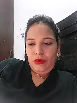 Poojabhabi101 online show from 31, 1, 2025