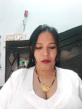 Poojabhabi101 online show from 20, 2, 2025