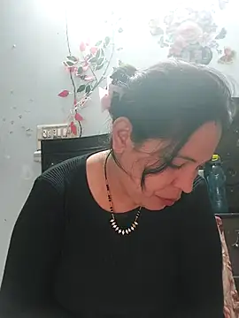 Poojabhabi101 online show from 20, 12, 2025