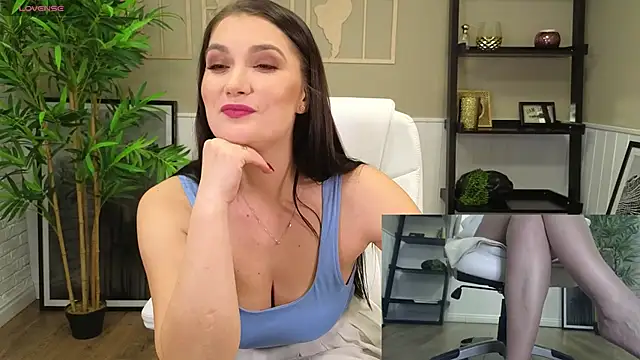 SelineSole online show from 3, 12, 2024