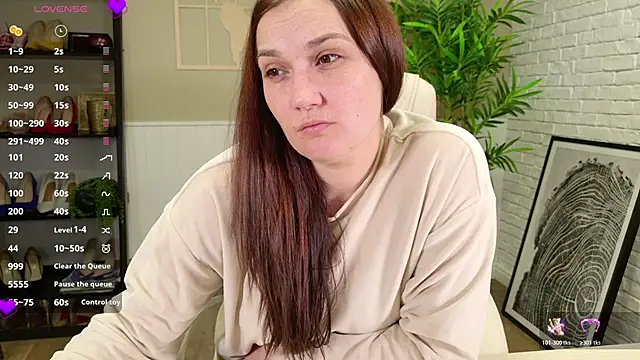 Snapshot of SelineSole chatting on 6, 3, 2026 SelineSole online show from 6, 3, 2026