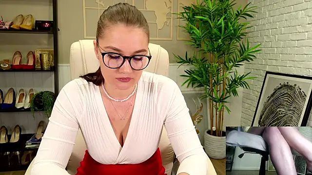 Snapshot of SelineSole chatting on 9, 3, 2026 SelineSole online show from 9, 3, 2026