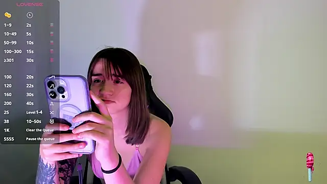 Snapshot of _alicerosse2 chatting on 19, 12, 2024 alicerosse2 online show from 19, 12, 2024