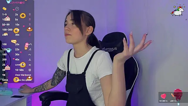 Snapshot of _alicerosse2 chatting on 11, 3, 2025 alicerosse2 online show from 11, 3, 2025