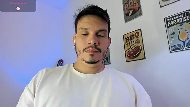 Snapshot of alejandro_stark chatting on 12, 3, 2026 alejandro stark online show from 12, 3, 2026