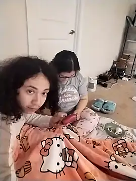 LiverandBrat77 online show from 25, 11, 2025