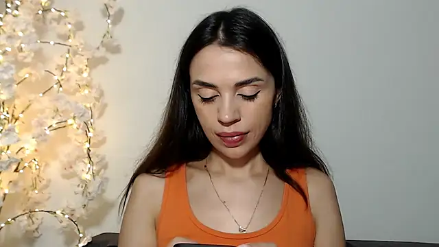 Snapshot of Mika_Gold chatting on 15, 10, 2025 Mika Gold online show from 15, 10, 2025