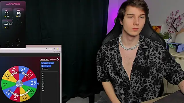 Snapshot of Vincent_Strong chatting on 3, 11, 2025 Vincent Strong online show from 3, 11, 2025