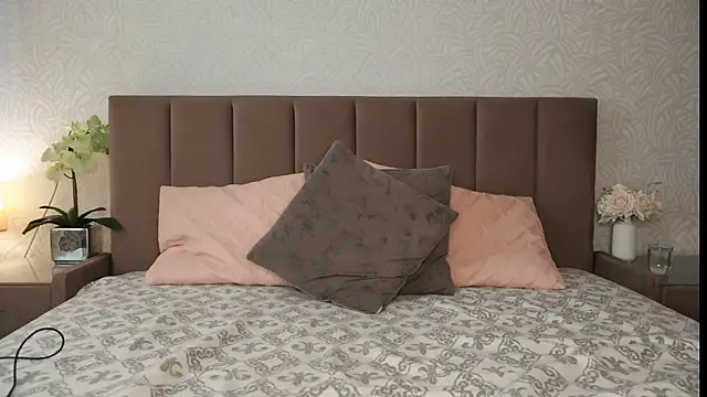 Snapshot of honeyed_poison chatting on 27, 11, 2025 honeyed poison online show from 27, 11, 2025