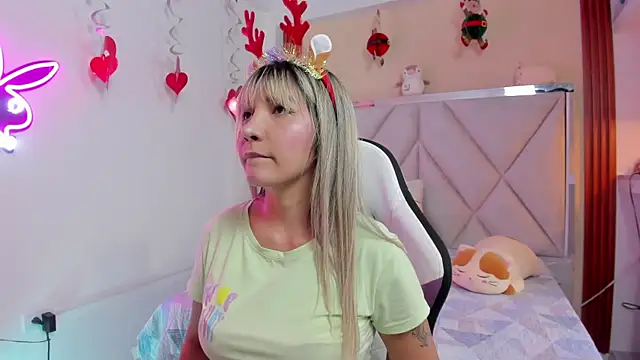 Happy tits online show from 23, 12, 2024