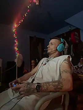 Snapshot of 420jDubz920 chatting on 9, 2, 2025 420jDubz920 online show from 9, 2, 2025