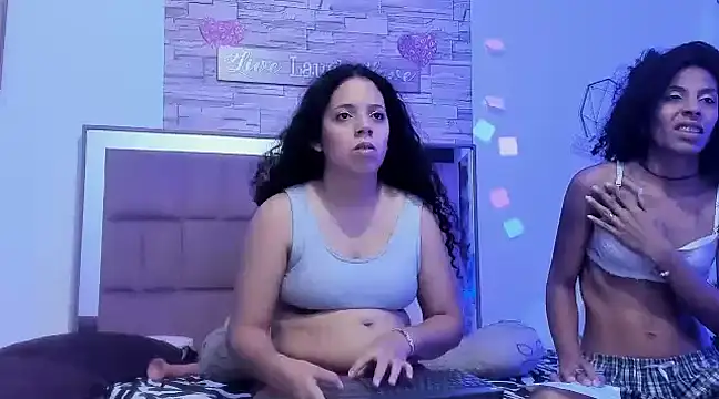chicaslatinas69 online show from 9, 2, 2025