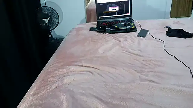 Snapshot of Kellynha_Sweet chatting on 8, 3, 2026 Kellynha Sweet online show from 8, 3, 2026