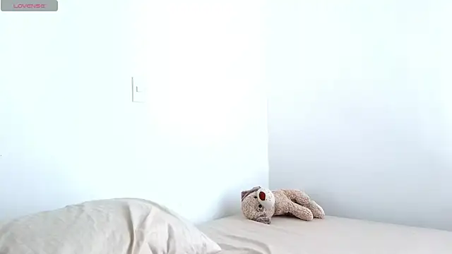 Snapshot of Ania_jones chatting on 1, 11, 2025 Ania jones online show from 1, 11, 2025