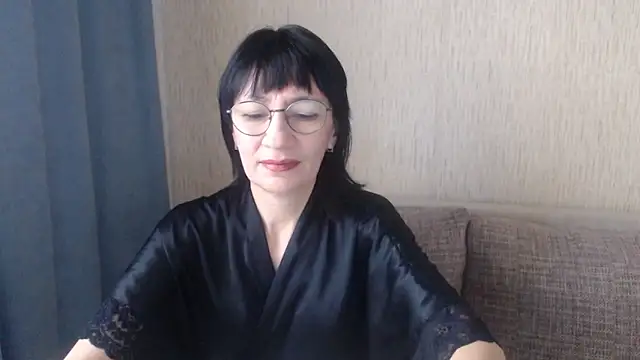 Snapshot of Erica95Bloom chatting on 14, 10, 2025 Erica95Bloom online show from 14, 10, 2025