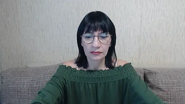 Snapshot of Erica95Bloom chatting on 30, 10, 2025 Erica95Bloom online show from 30, 10, 2025