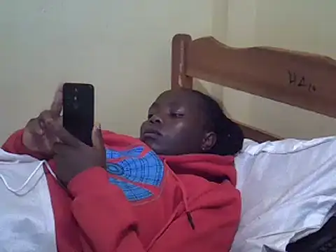 sweet-frida22 online show from 28, 1, 2025