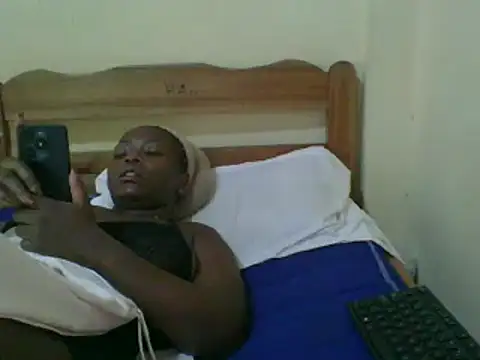 sweet-frida22 online show from 15, 2, 2025