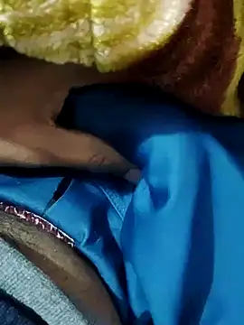 xxxhugedick0001 online show from 12, 1, 2025