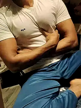 xxxhugedick0001 online show from 7, 3, 2025