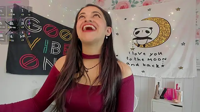 Snapshot of LovelyAzucena chatting on 29, 10, 2025 LovelyAzucena online show from 29, 10, 2025