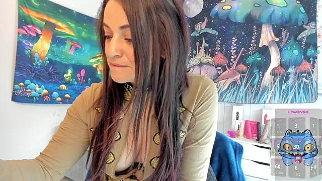 Snapshot of LovelyAzucena chatting on 20, 11, 2025 LovelyAzucena online show from 20, 11, 2025