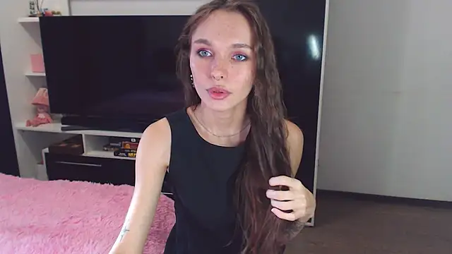 Snapshot of ChloeSunny chatting on 27, 9, 2025 ChloeSunny online show from 27, 9, 2025