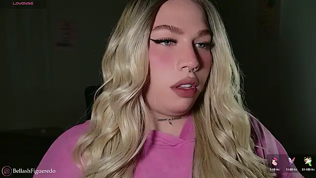 Snapshot of IsabellaFigueredo__ chatting on 16, 10, 2025 IsabellaFigueredo online show from 16, 10, 2025