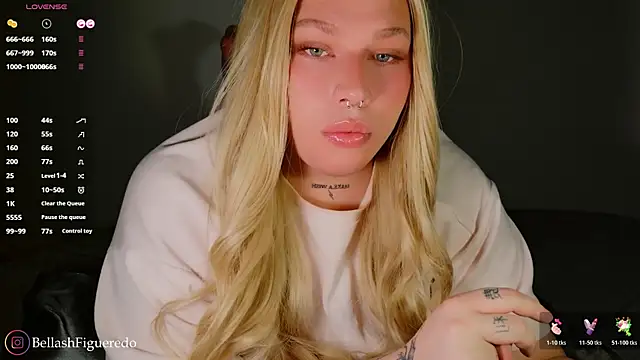 Snapshot of IsabellaFigueredo__ chatting on 16, 12, 2025 IsabellaFigueredo online show from 16, 12, 2025