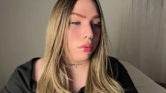 IsabellaFigueredo   online show from 1, 3, 2026