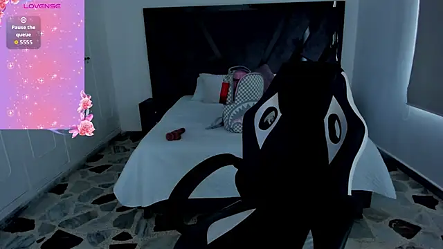 CelesteBrucee online show from 13, 9, 2025