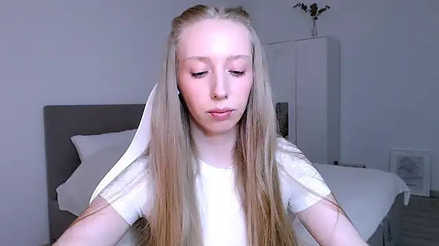 Luna insniity online show from 12, 1, 2026