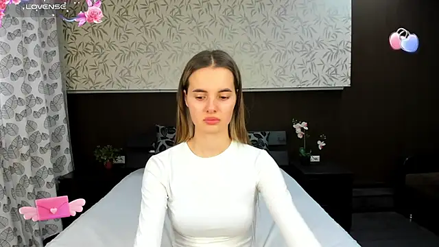 Snapshot of Donna_Evans chatting on 4, 12, 2024 Donna Evans online show from 4, 12, 2024