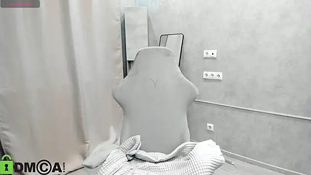 Donna Evans online show from 10, 11, 2025