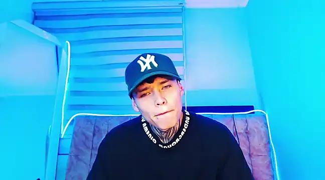 Snapshot of _justinmoon2 chatting on 20, 3, 2025 justinmoon2 online show from 20, 3, 2025