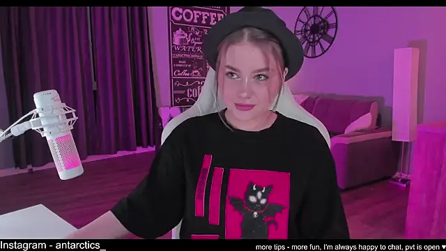 lil barbie girl online show from 28, 2, 2025