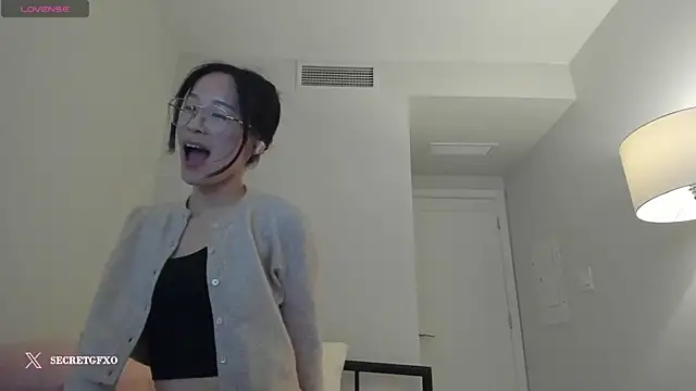 Snapshot of secretgirlfriendxo chatting on 10, 12, 2024 secretgirlfriendxo online show from 10, 12, 2024