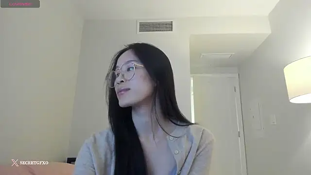 Snapshot of secretgirlfriendxo chatting on 5, 2, 2025 secretgirlfriendxo online show from 5, 2, 2025